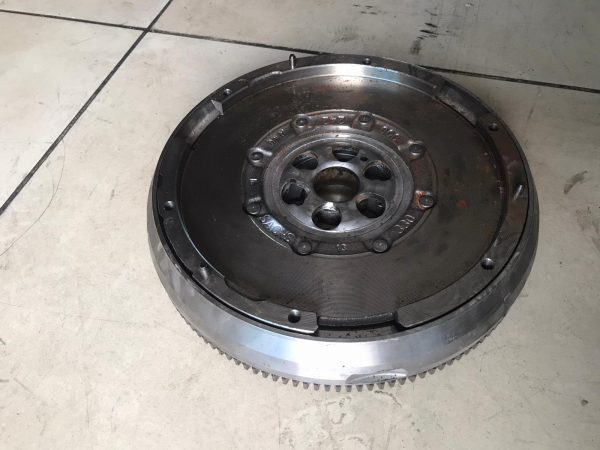 Peugeot 508 1.6 EHDİ YARI OTOMATİK VOLANT