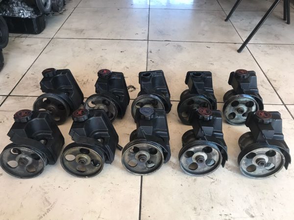 Peugeot 206 direksiyon pompası