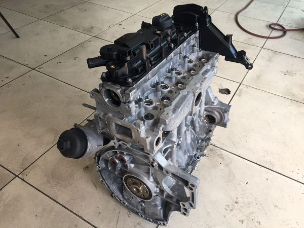 Peugeot 3008 1.6 EHDİ komple motor