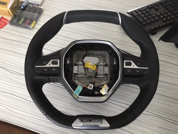 Peugeot 508 GTline direksiyon simidi